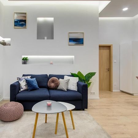 Central Studio At Oktogon Budapest Exteriör bild