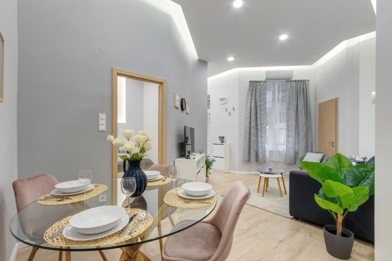 Central Studio At Oktogon Budapest Exteriör bild